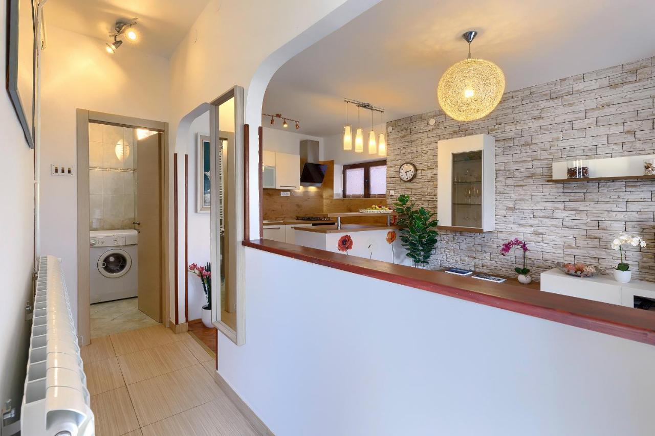 Stylish Flats With Two Bedrooms In Premantura Extérieur photo