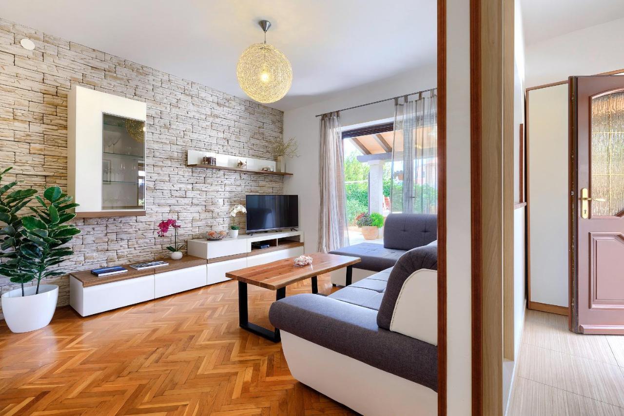 Stylish Flats With Two Bedrooms In Premantura Extérieur photo