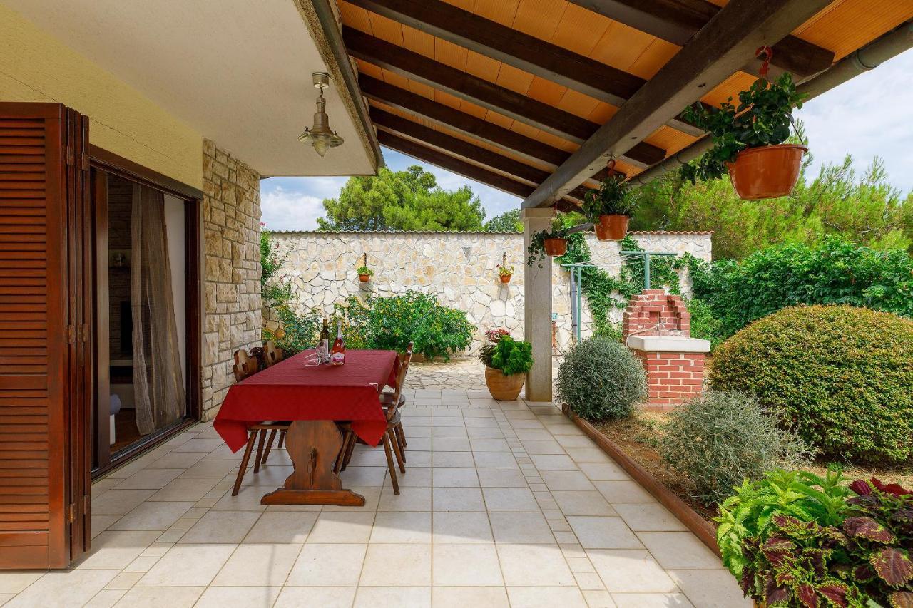 Stylish Flats With Two Bedrooms In Premantura Extérieur photo