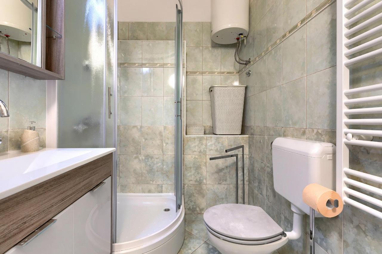Stylish Flats With Two Bedrooms In Premantura Extérieur photo