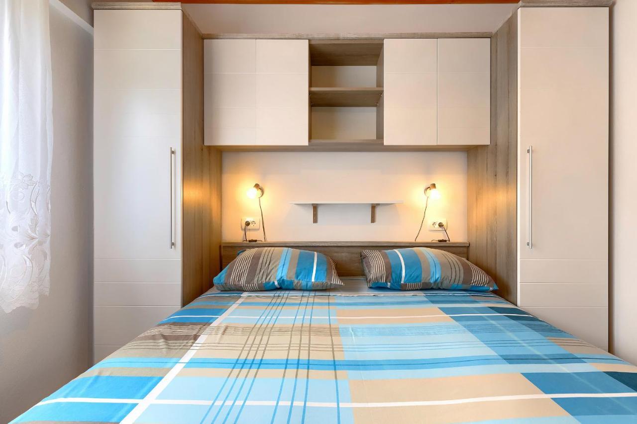 Stylish Flats With Two Bedrooms In Premantura Extérieur photo