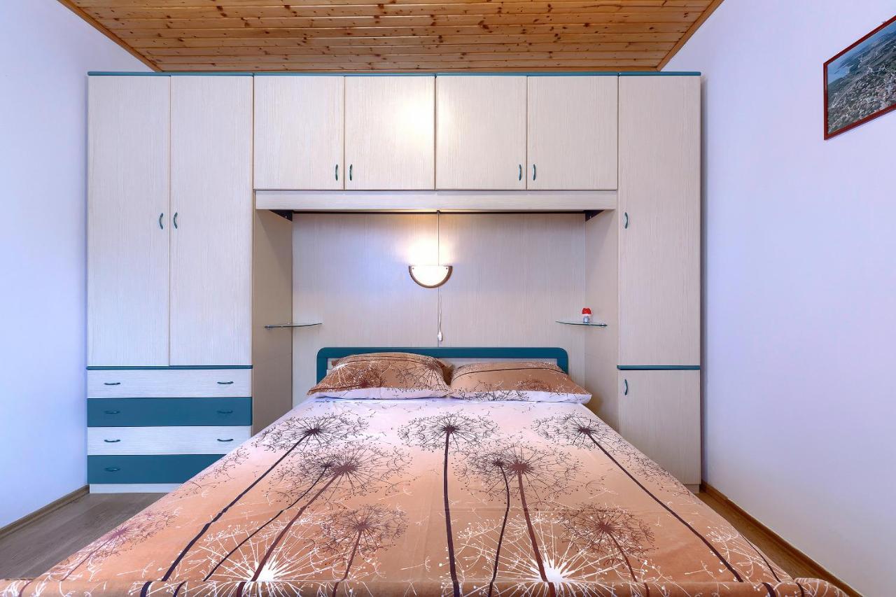 Stylish Flats With Two Bedrooms In Premantura Extérieur photo