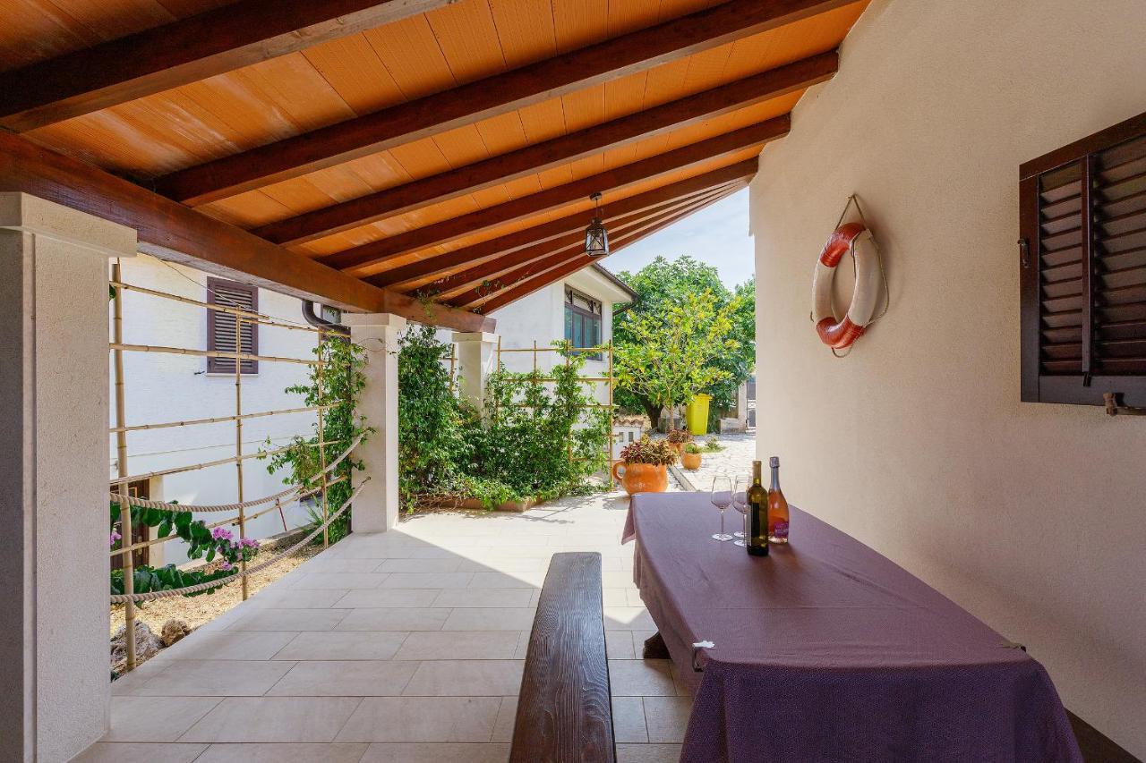 Stylish Flats With Two Bedrooms In Premantura Extérieur photo
