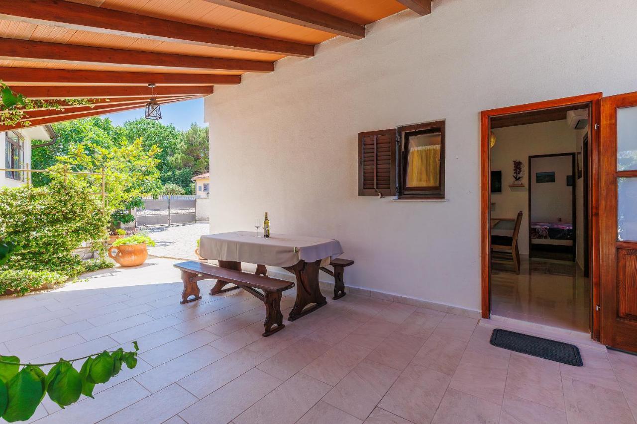 Stylish Flats With Two Bedrooms In Premantura Extérieur photo
